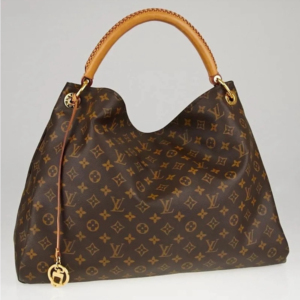 Louis Vuitton monogram arsty handbag. Discountinued